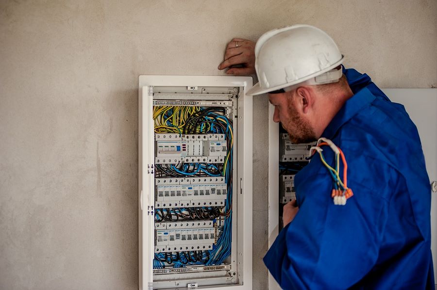 Electricien Un Metier Passionnant Plein D Avenir A Verviers Spa Et Theux